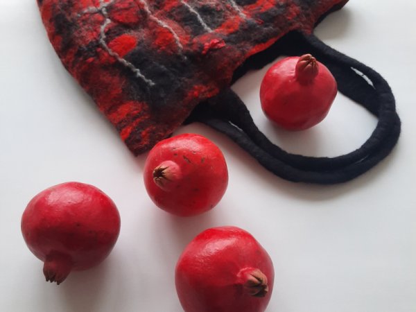 Velta merino vilnos rankine - Handbags & wallets
