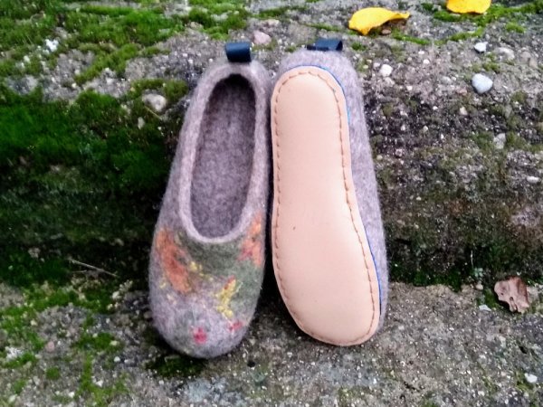 39 d. Moteriškos veltinės tapkės - Shoes & slippers