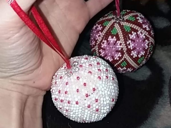 Xmas baubles 3