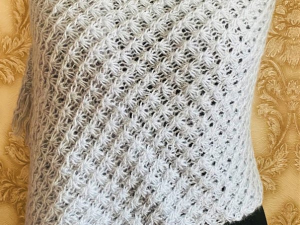 GP-1064 Megztas pilkos spalvos šalikas - Scarves & shawls