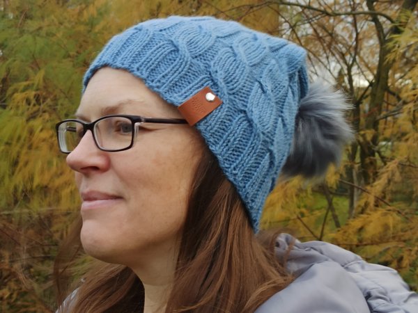 Pilka pyniuota kepurė - Hats