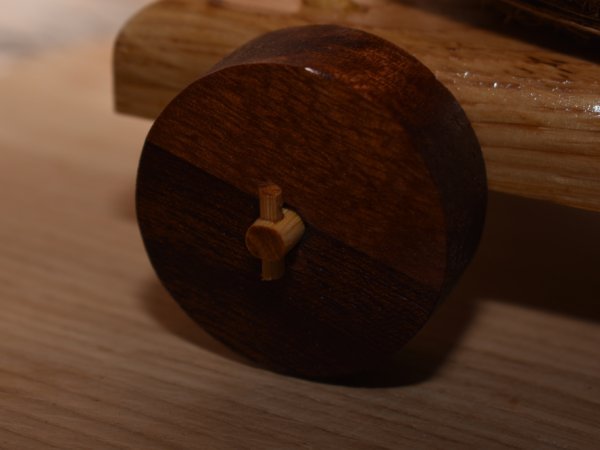 Coconut Stroller - a pot for someone's birthday, christening, sleeping doll ... With a wooden base, on which there is space to place a greeting text. Oak base. Can come without base if requested. 3
