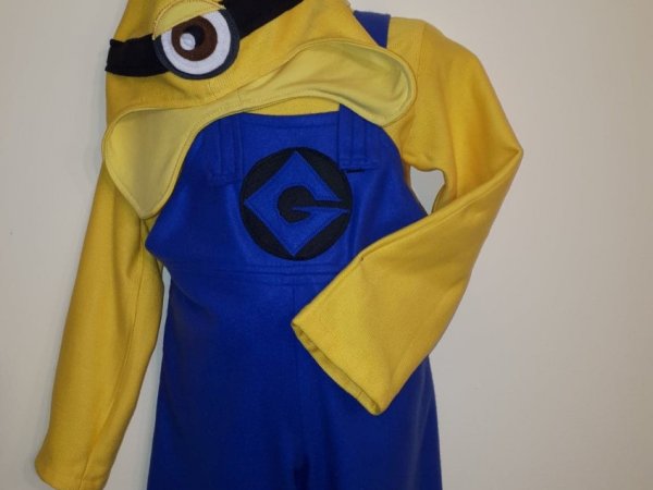 Minion costume for kids 2