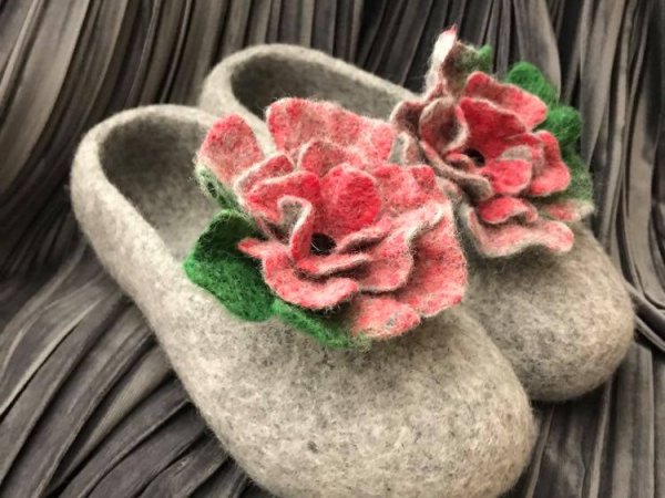 Gray with a flower - Shoes & slippers
