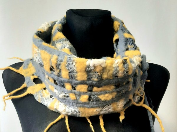 Pasiilgusiems saulės - Scarves & shawls