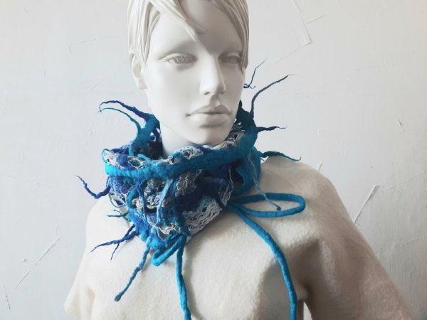 Salikelis melinu tonu zaismas - Scarves & shawls