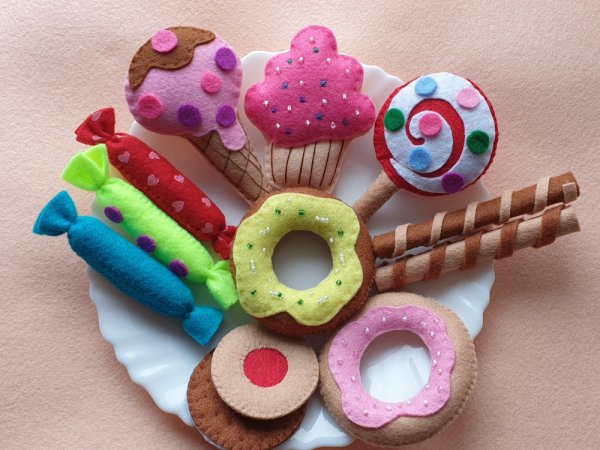 Saldumynai iš veltinio - Dolls & toys
