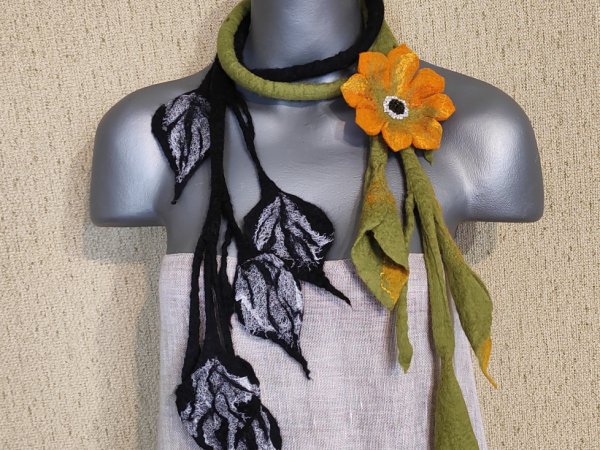 Veltinio papuošalas " Amelija" - Necklaces