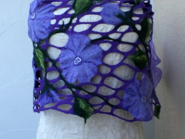 Veltas  šalikas ,,VIOLELETINĖS NAŠLAITĖS ,, 2