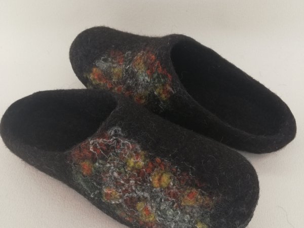 Black womens slippers 2