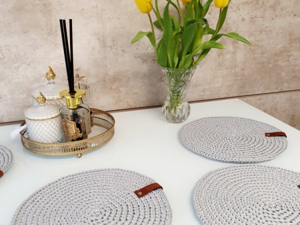 Nerti stalo padėkliukai 15-1 - Tablecloths & napkins