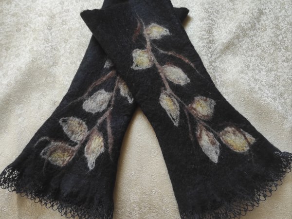 veltos riešinės "pavasaris" - Wristlets