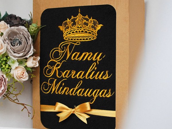 Dovana Mindauginių proga - siuvinėtas rankšluostis - Needlework