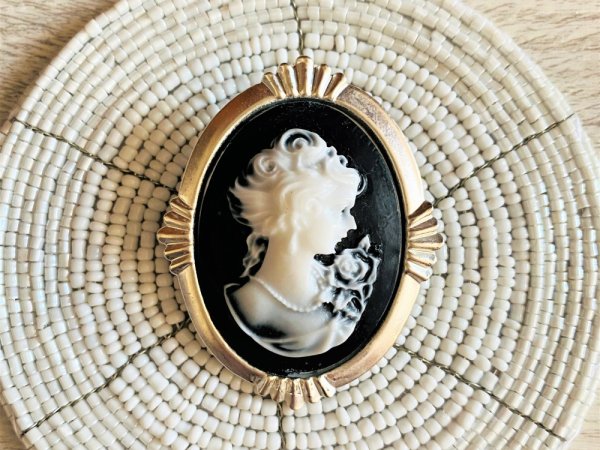 GP-1235 Sagė ,,Kamėja 3" - Brooches