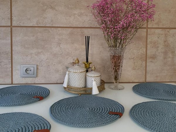 Nerti stalo padėkliukai Nr. 99 - Tablecloths & napkins