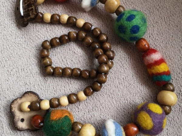 Karoliai maitinančioms mamoms - Necklaces