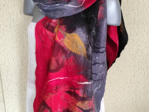 veltas šalikas"Raudoni vakarai" - Scarves & shawls
