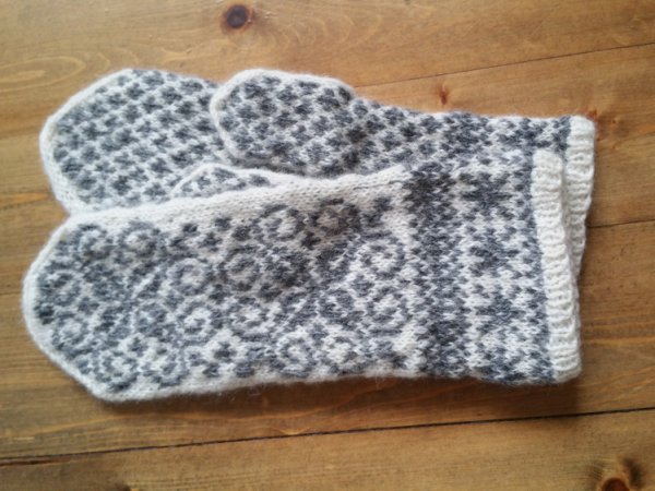 Pirštinytės ..5 - Gloves & mittens