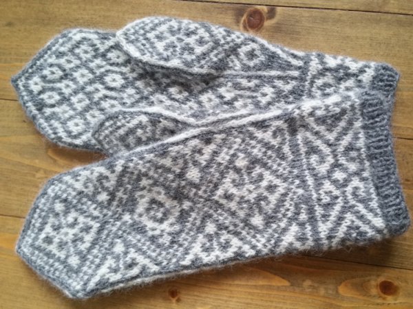Pirštinytės ..11 - Gloves & mittens