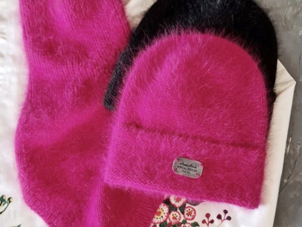 Kepurė su mova - Hats