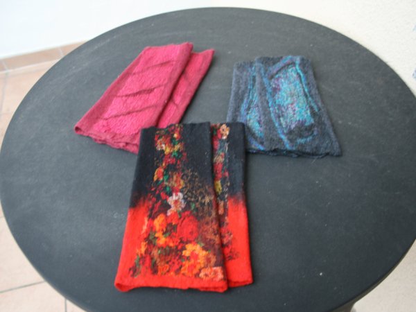 Veltos trys poros riešinių ,,LAPKRIČIO SPALVOS,, - Wristlets