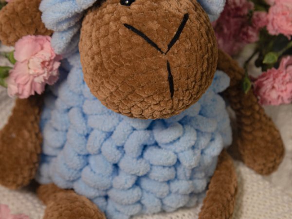 Žydra pliušinė avytė - Dolls & toys