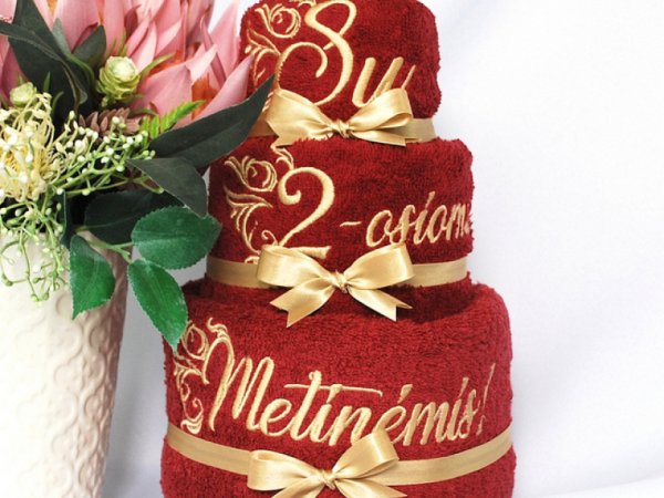 Dovana medvilninių vestuvių proga - rankšluosčių tortas - Needlework