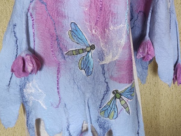 Akcija.Veltas šalis " Pavasaris širdy" - Wraps & cloaks