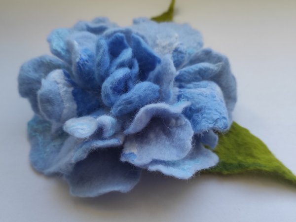 Velta gėlė melsva - Brooches