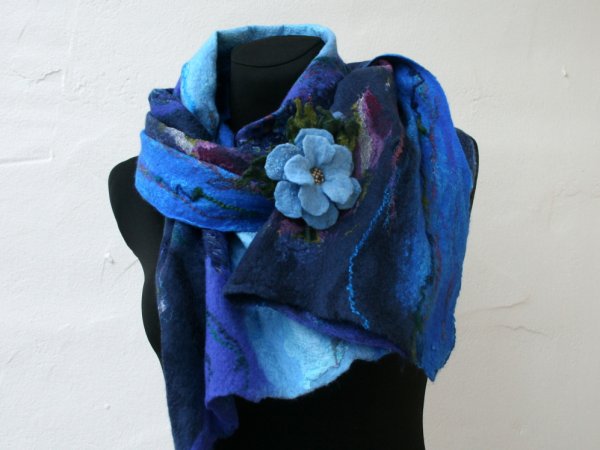 Veltas  šalikas ,, SAUSIO UŽGAIDOS ,, - Scarves & shawls