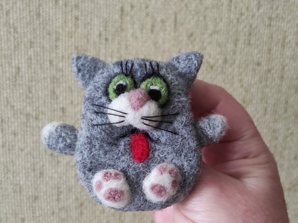 velta sagė "Pilkas katinėlis" 2