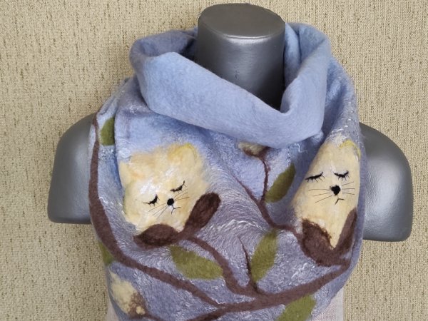Veltas šalikas "Pavasario  morčius" - Scarves & shawls