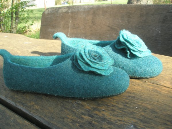 KARALIŠKOS - Shoes & slippers