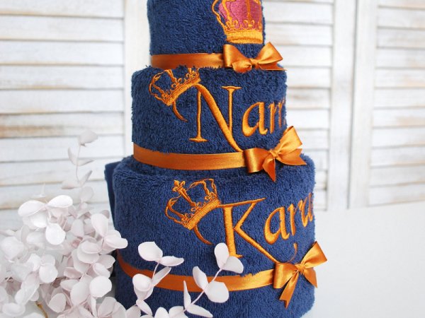 Tortas iš rankšluosčių namų karaliui ir karalienei 2
