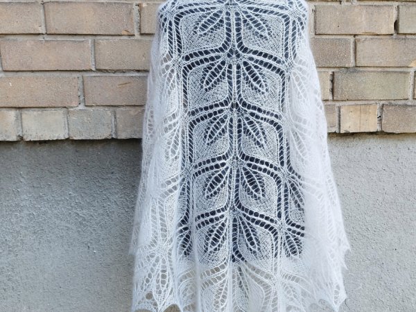 Megzta Skara iš moheros su šilku - Wraps & cloaks