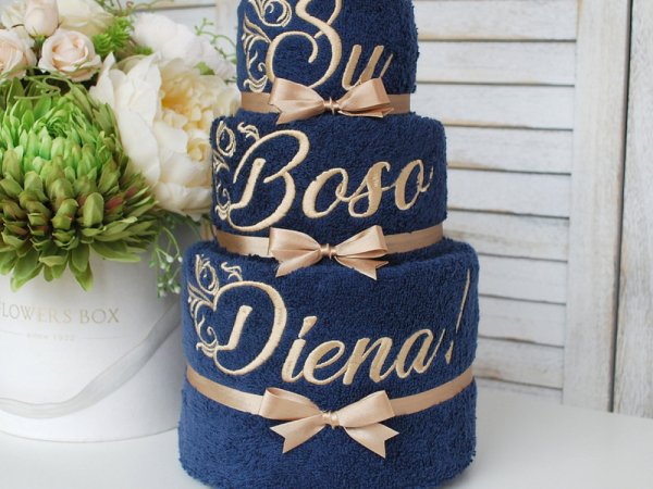 Boso dienai - rankšluosčių tortas - Needlework