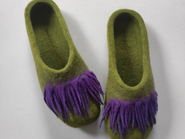 Moteriškos veltos tapkės "Su kirpciukais" - Shoes & slippers