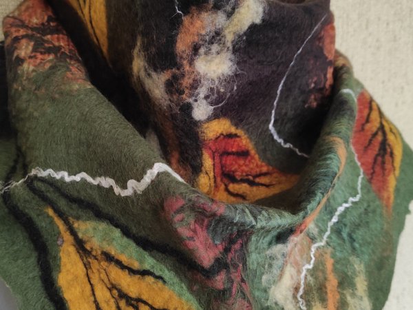 Veltinio šalikas " Rudens lapai" - Scarves & shawls