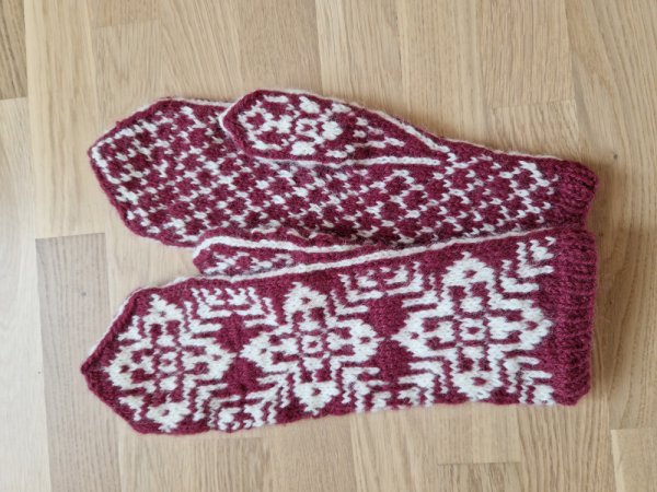 Pirštinytės Nr5 - Gloves & mittens