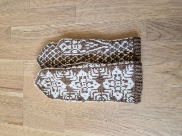 Pirštinytės 2024 Nr3 - Gloves & mittens