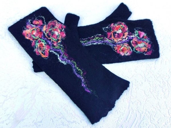 Felted mittens,fingerless mittens,fingerless gloves,wool mittens,Poppy mittens,Hand felted,long gloves, black red size S, M,L 2