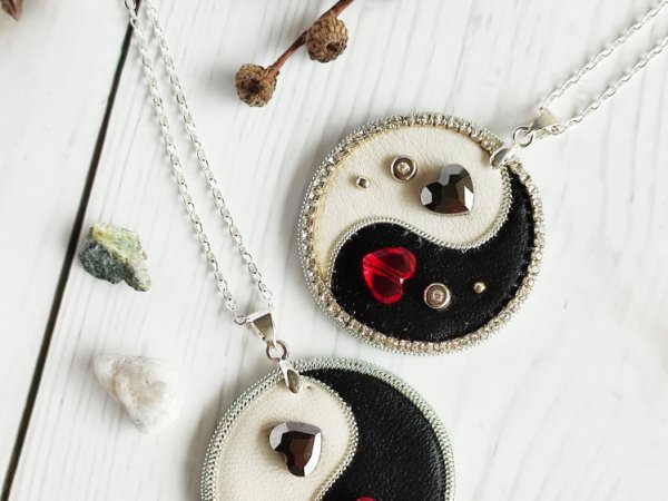 Yin Yang charm pendant necklace 2