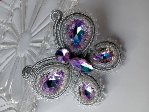 Sutažo sagė "Vitral" - Soutache
