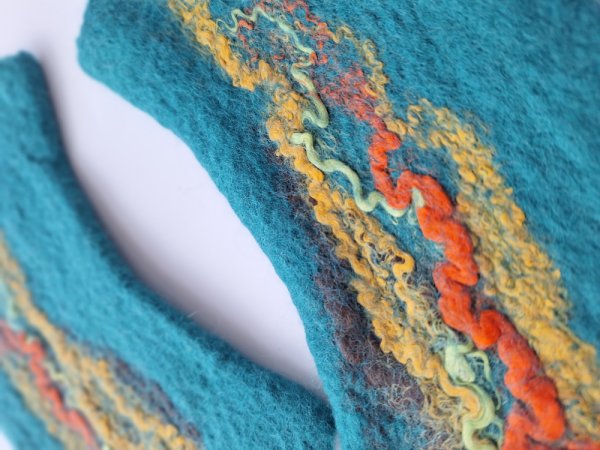 Žalios trumpos merino vilnos riešinės - Wristlets