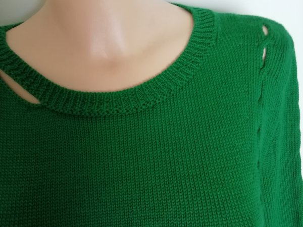 Green green sweater - Machine knitting