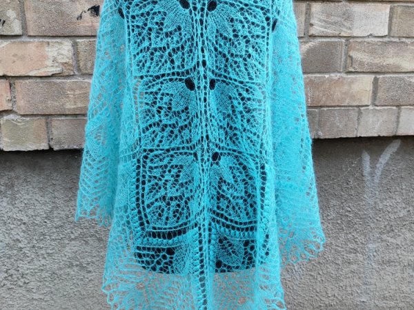 Blue shawl 2