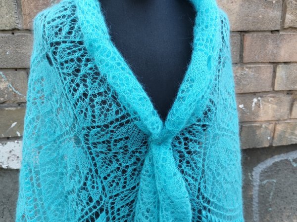 Blue shawl 3