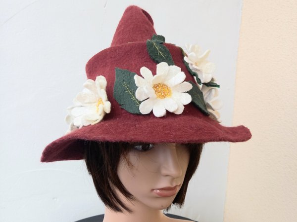 Velta pirties kepurė ,,Ramunės" - Hats