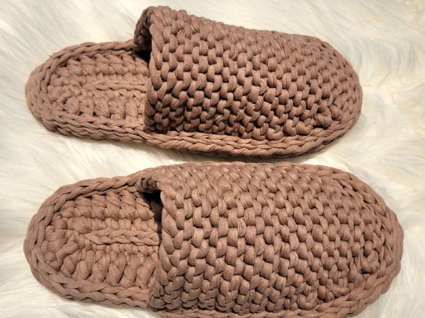 Šlepetės rusvos - Shoes