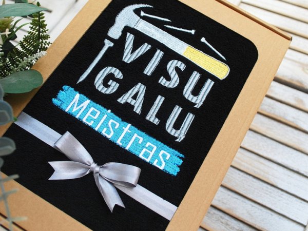 VISŲ GALŲ MEISTRAS - siuvinėtas rankšluostis - meistrui 2